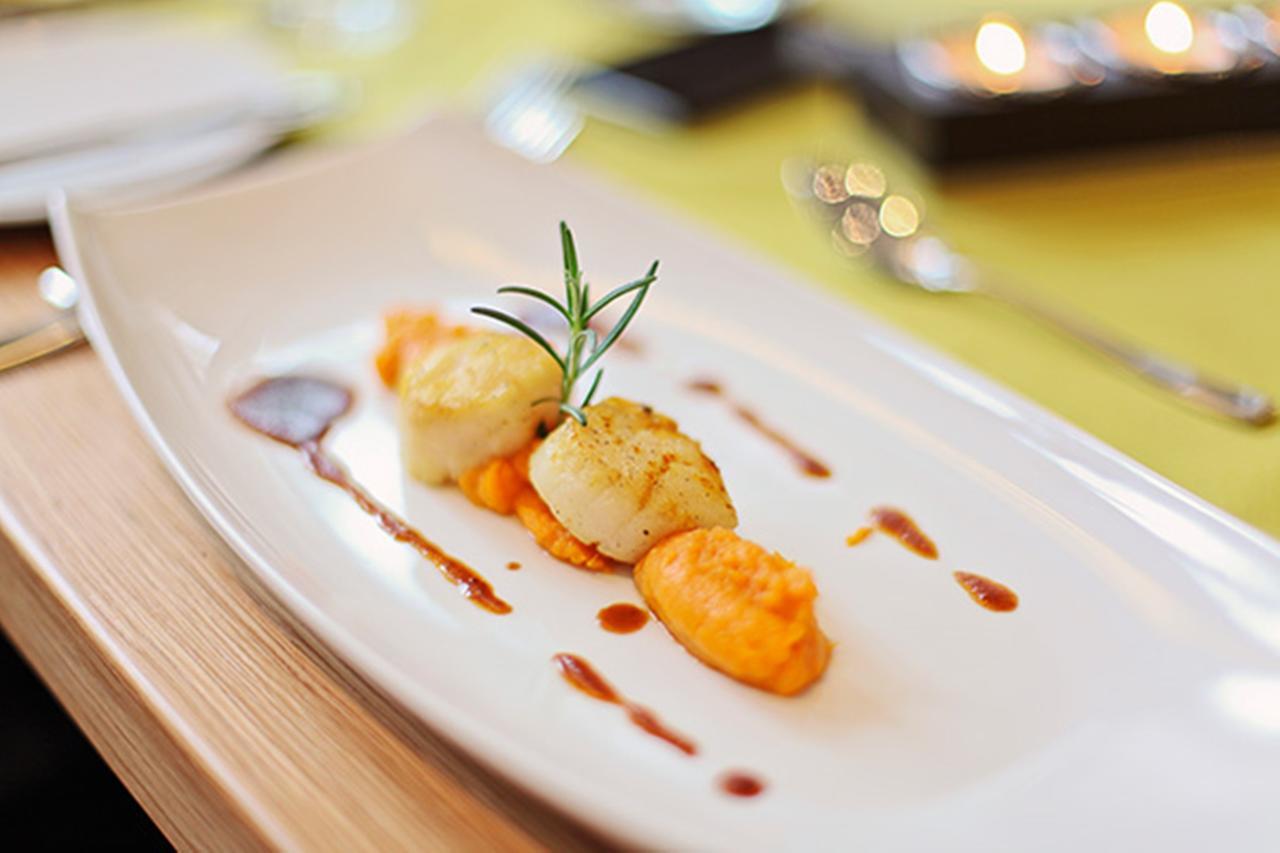 Hotel Palatina "Hotel-Restaurant" Нойштадт-ан-дер-Вайнштрасе Экстерьер фото